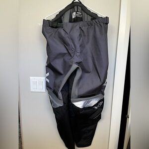 Fly Racing Women’s F16 Pants - Black size 15/16